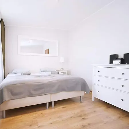 Cosy Close To The In By Renters
