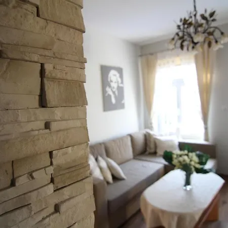 Cosy Close To The In By Renters * Sopot