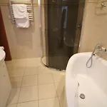 شقة Cosy Close To The In By Renters سوبوت