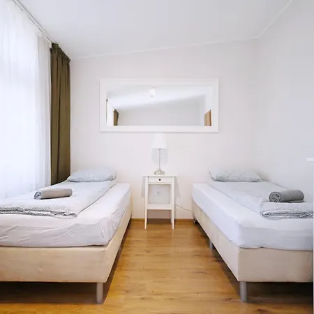 Cosy 3city Close To The In By Renters Apartament *